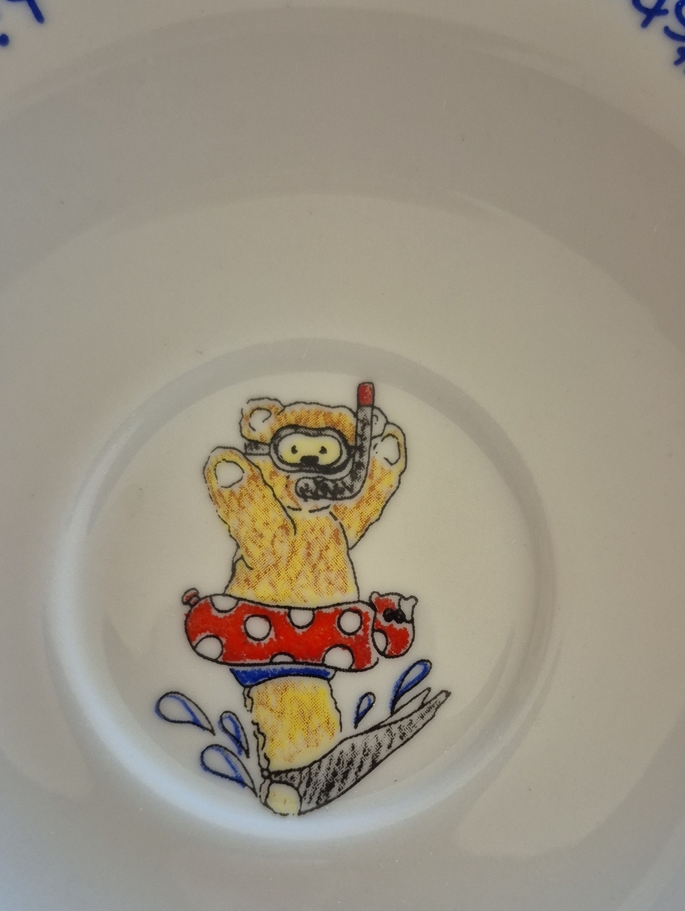 Cardew Beach Bears Teacup and Saucer Set - Picture 4 of 5